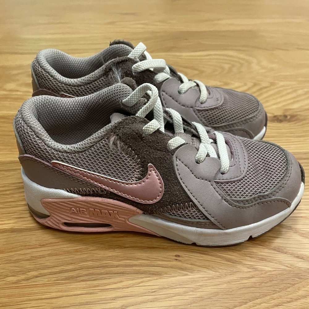 Girls Nike Air Max Sneakers - size 11